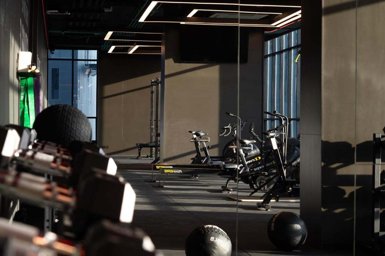 Silq Hotel & Residence, Managed By The Ascott Limited Bangkok Exterior foto The gym at the hotel
