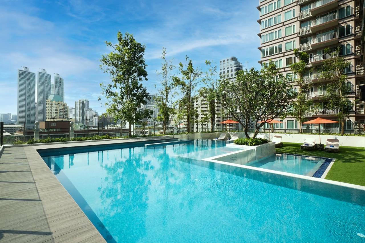 Silq Hotel & Residence, Managed By The Ascott Limited Bangkok Exterior foto The Park's swimming pool