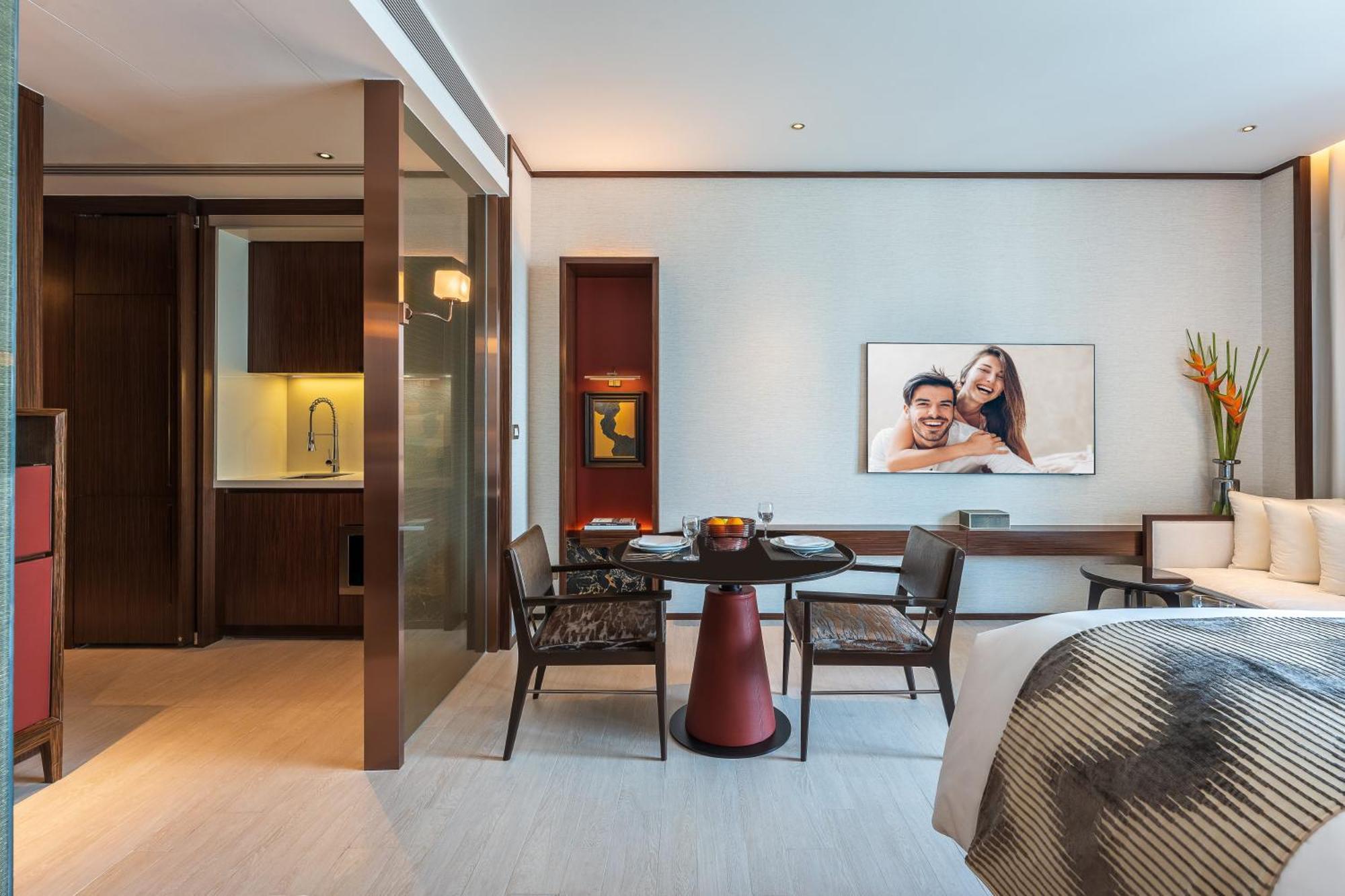 Silq Hotel & Residence, Managed By The Ascott Limited Bangkok Zimmer foto A suite at the hotel