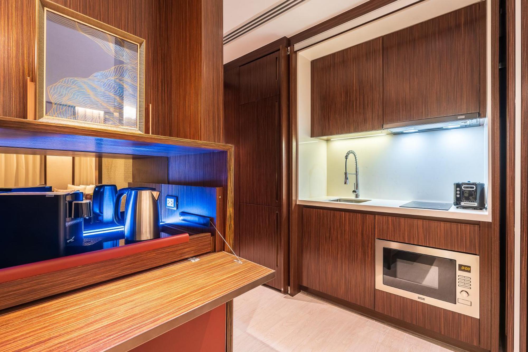 Silq Hotel & Residence, Managed By The Ascott Limited Bangkok Zimmer foto Kitchenette